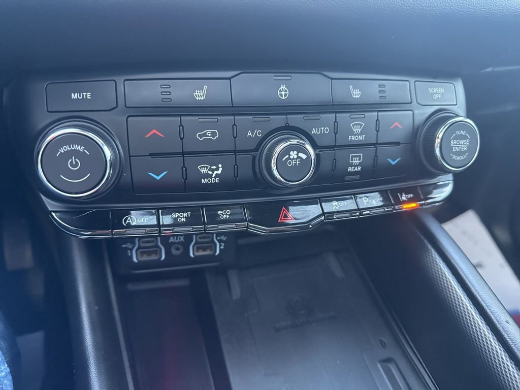 Used 2022 Dodge Durango GT image 24