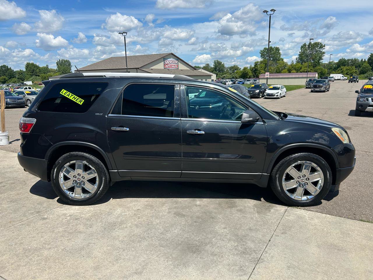 Used 2010 GMC Acadia SLT AWD/4WD image 4