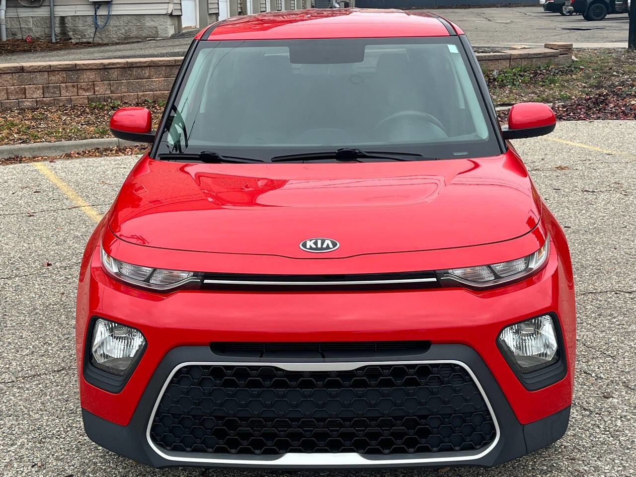 Used 2020 Kia Soul LX image 3