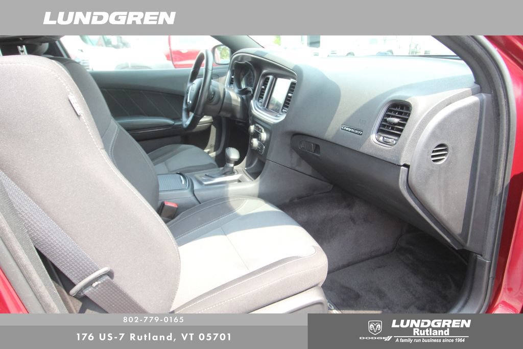 Used 2017 Dodge Charger SXT w/ Driver Confidence Group AWD/4WD image 18