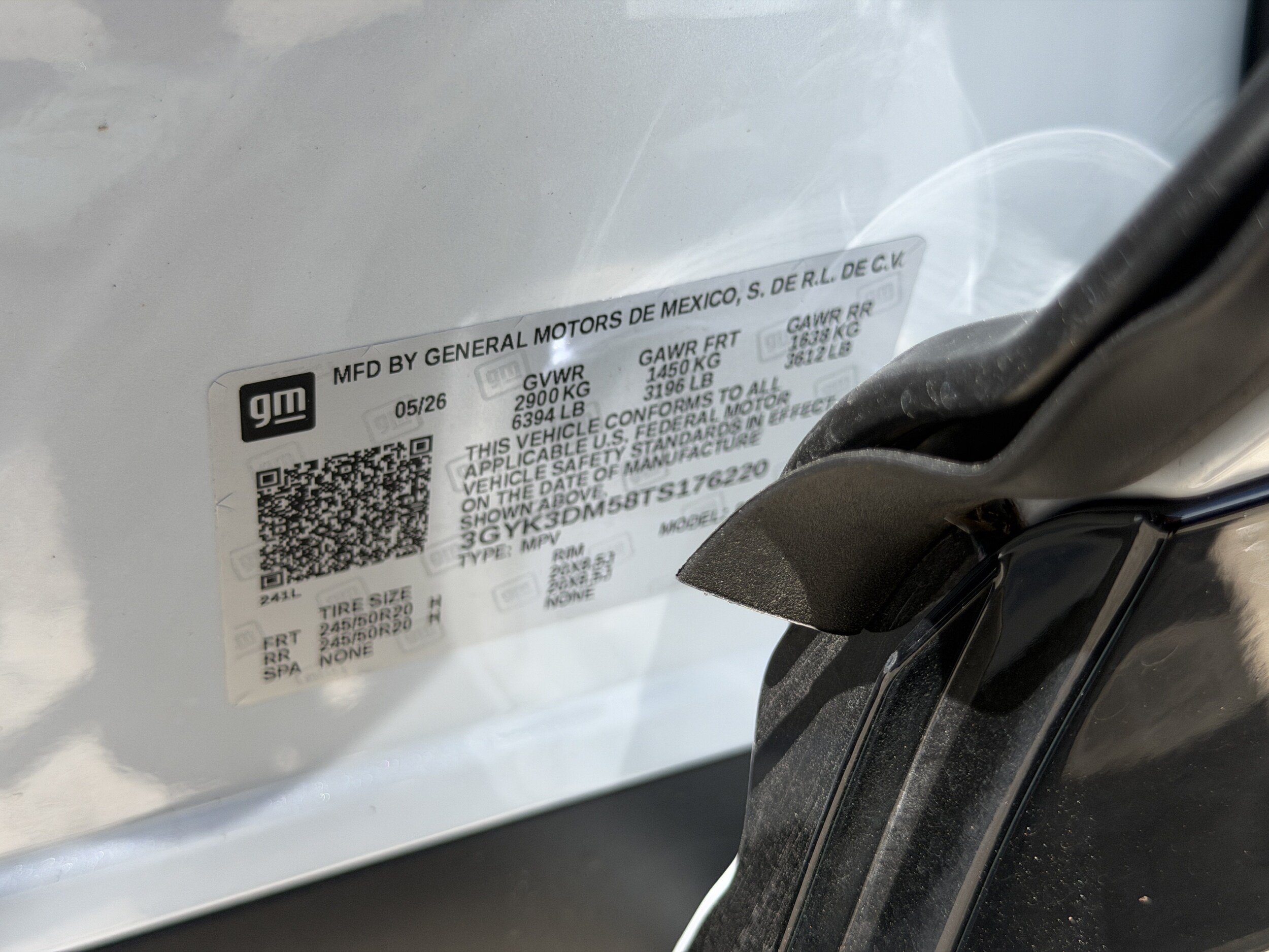 New 2026 Cadillac Optiq Luxury 2 RWD image 32