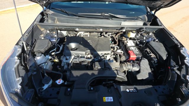 Used 2020 Toyota RAV4 XLE Premium image 33