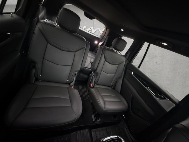 Certified 2025 Cadillac XT6 Premium Luxury w/ Technology Package FWD image 18