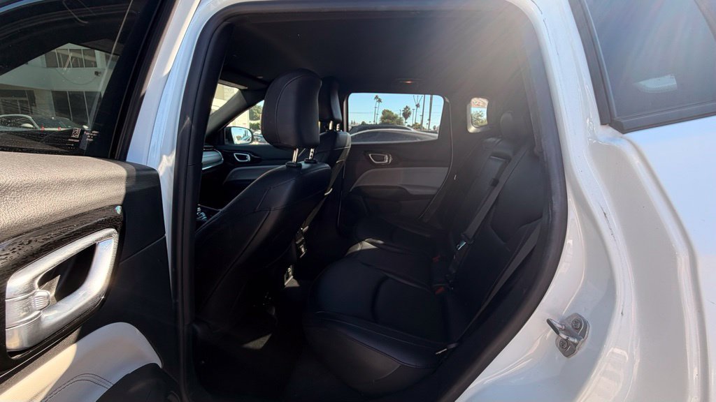 Used 2024 Jeep Compass Limited AWD/4WD image 7