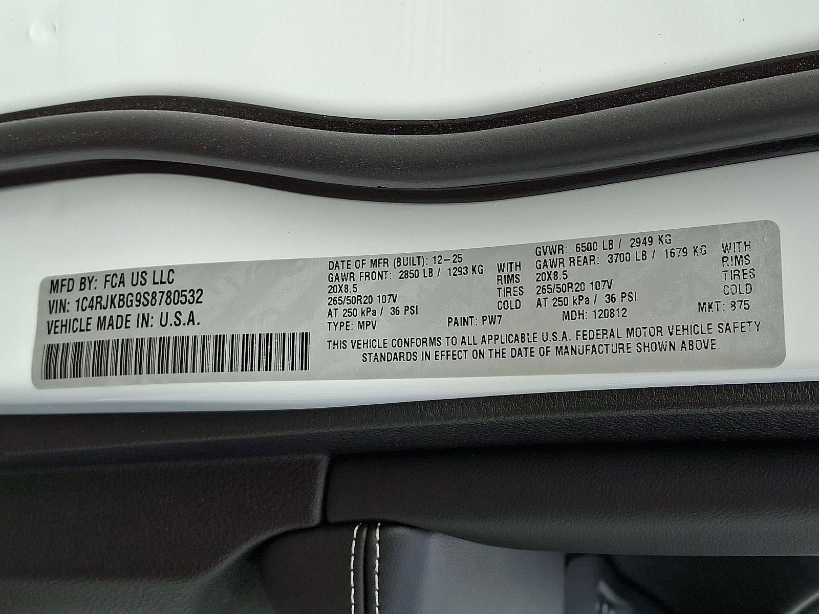 New 2025 Jeep Grand Cherokee L Limited image 16