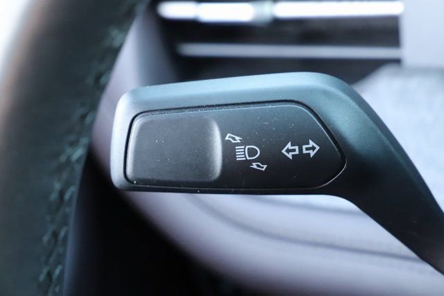 Used 2025 Ford Explorer Platinum w/ LUX Leather Package image 36