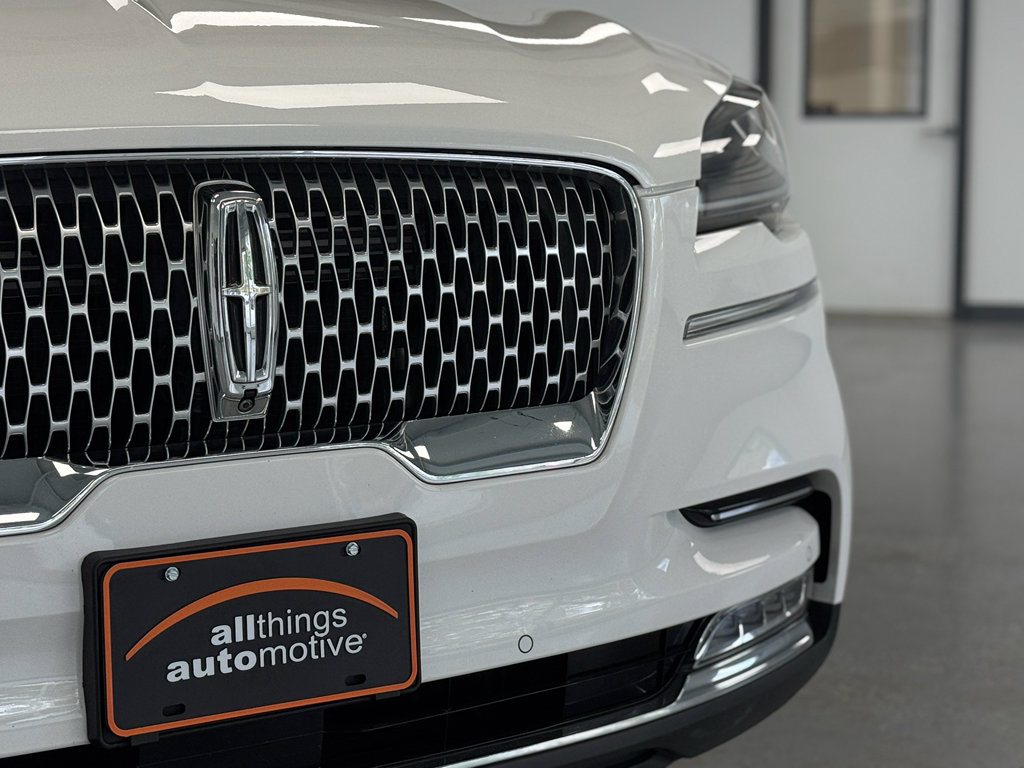 Used 2020 Lincoln Aviator Reserve w/ Equipment Group 201A AWD/4WD image 11