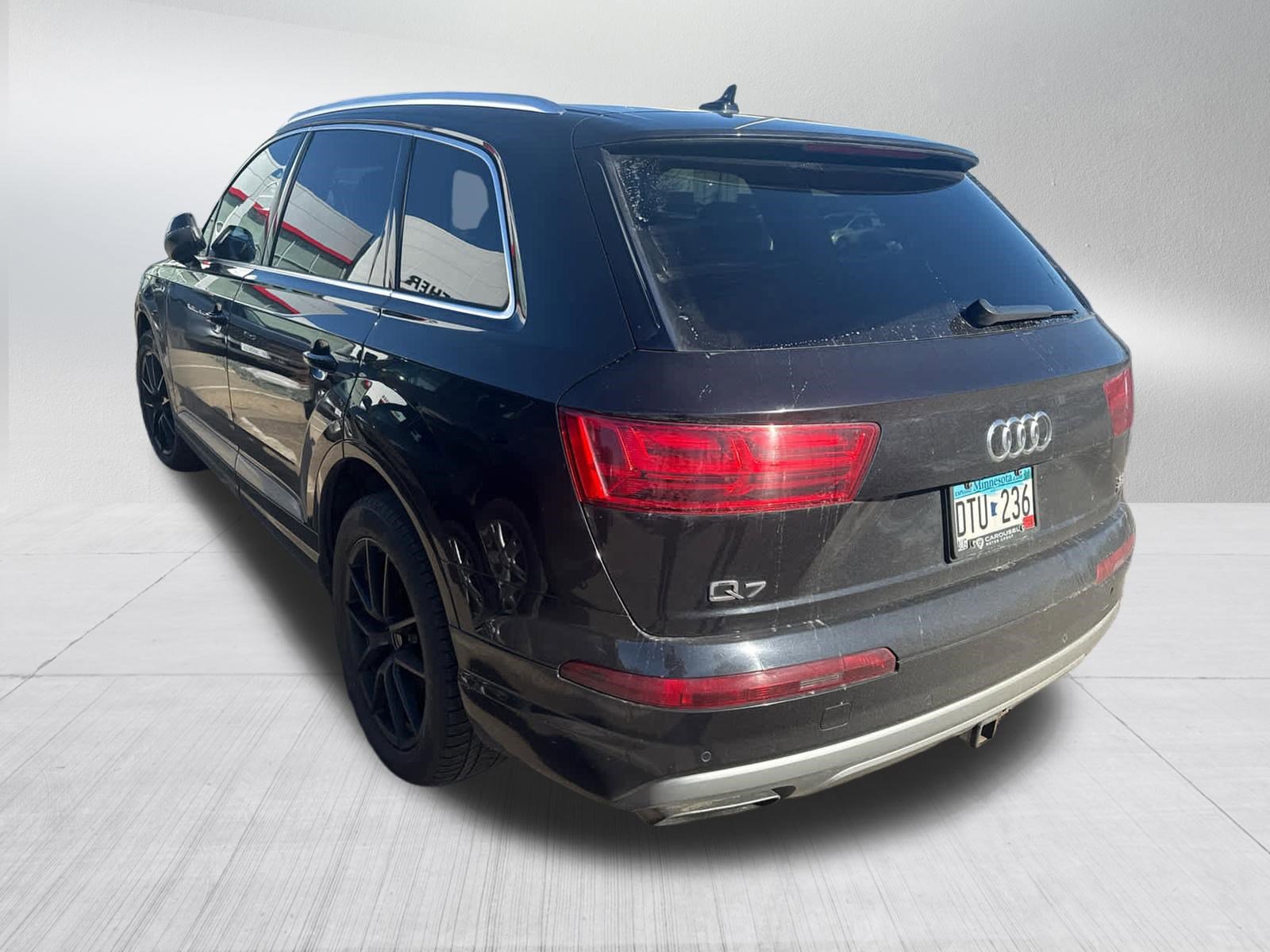 Used 2017 Audi Q7 3.0T Premium Plus w/ Premium Plus Package AWD/4WD image 4