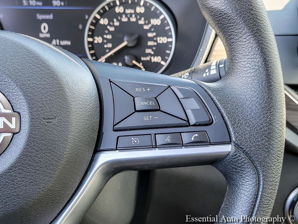 Used 2025 Nissan Altima 2.5 SV FWD image 18