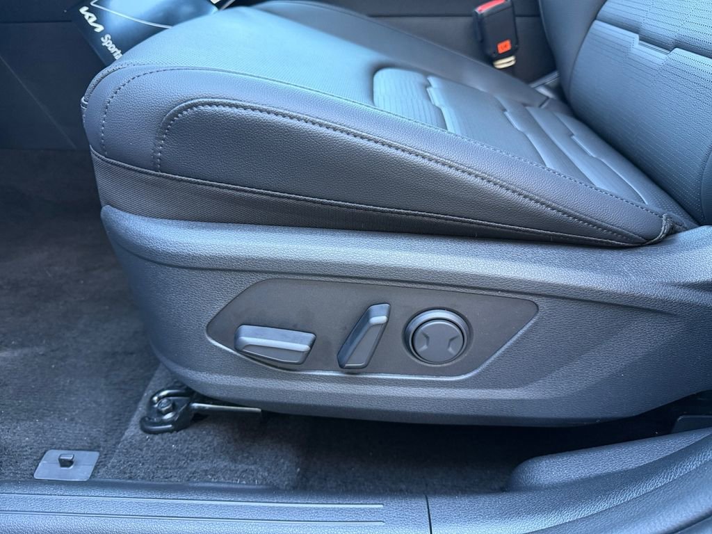 New 2026 Kia Sportage SX image 17
