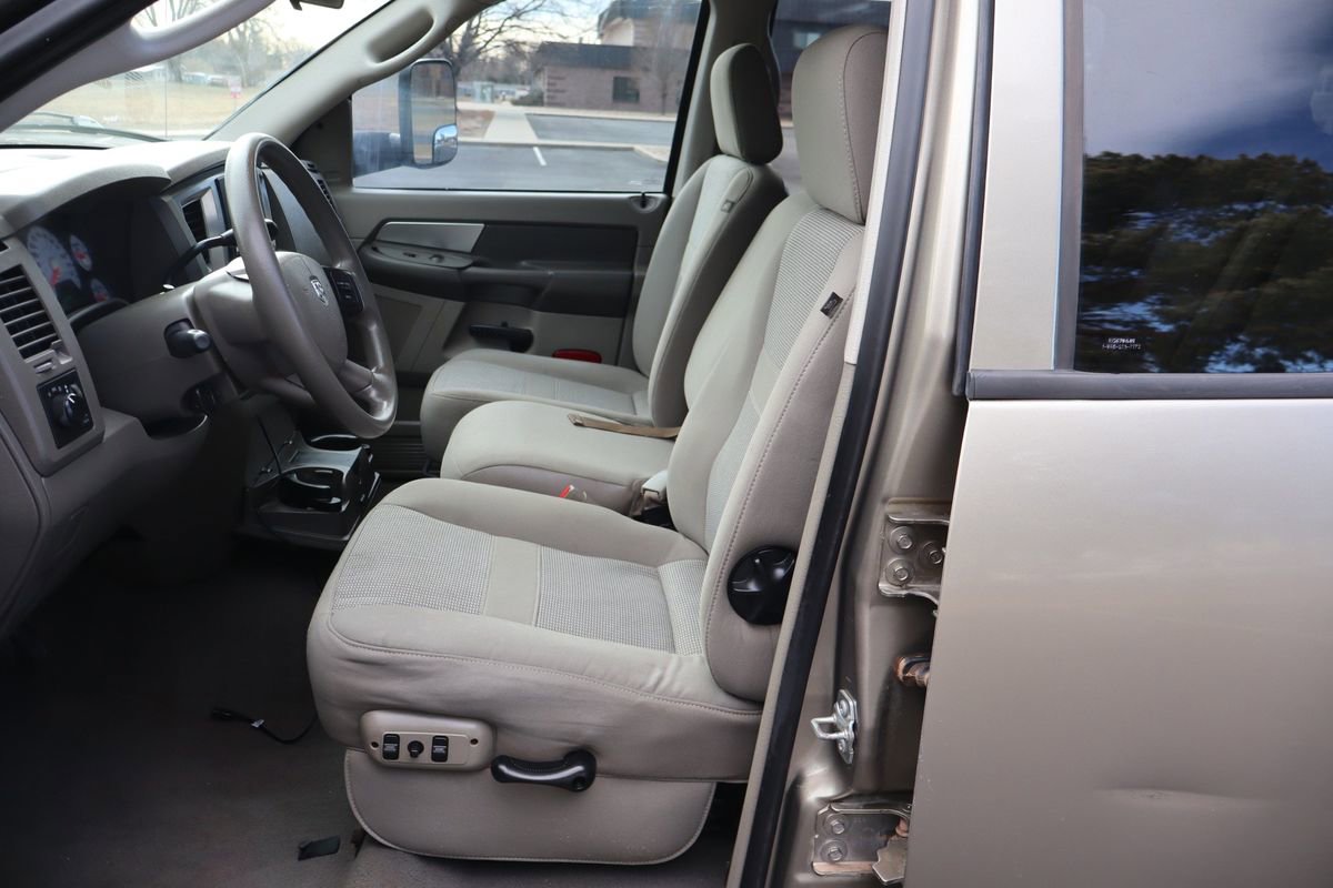 Used 2009 Dodge Ram 2500 Truck SLT image 19