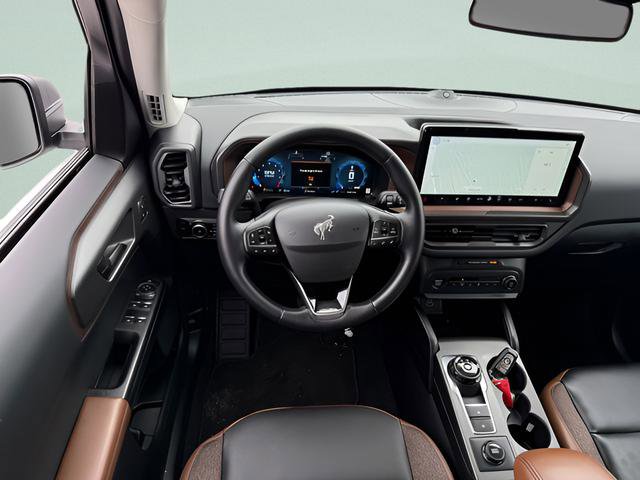 Certified 2025 Ford Bronco Sport Outer Banks w/ Outer Banks Tech Package+ AWD/4WD image 6