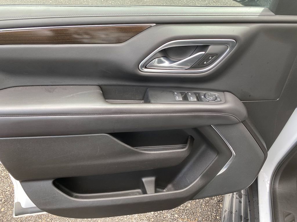 Used 2021 GMC Yukon XL SLE w/ Gmc Pro Safety Plus Package image 11