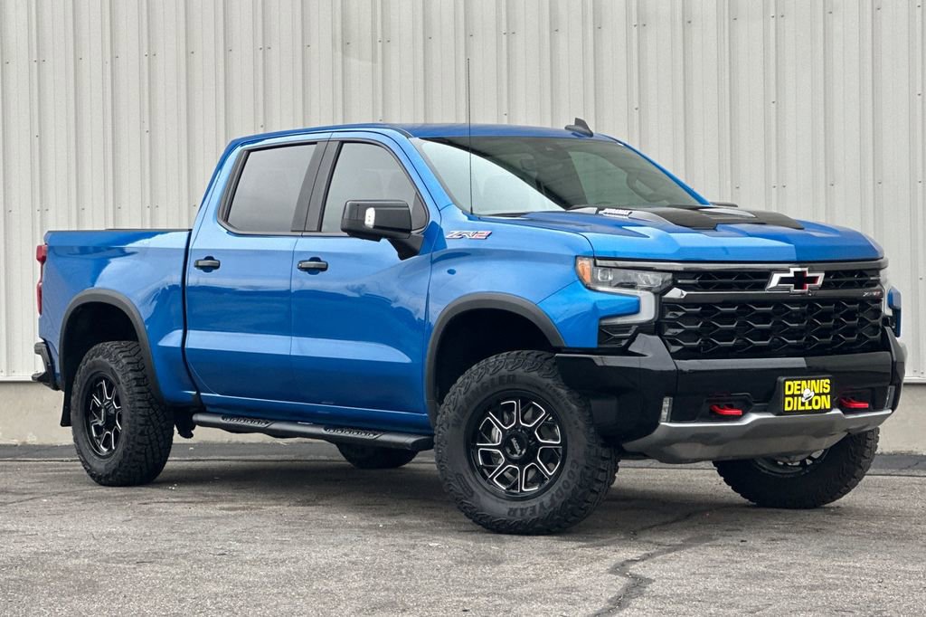 Used 2024 Chevrolet Silverado 1500 ZR2 w/ Technology Package image 2