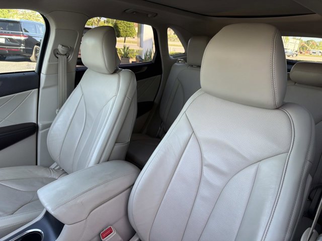 Used 2017 Lincoln MKC Reserve image 13