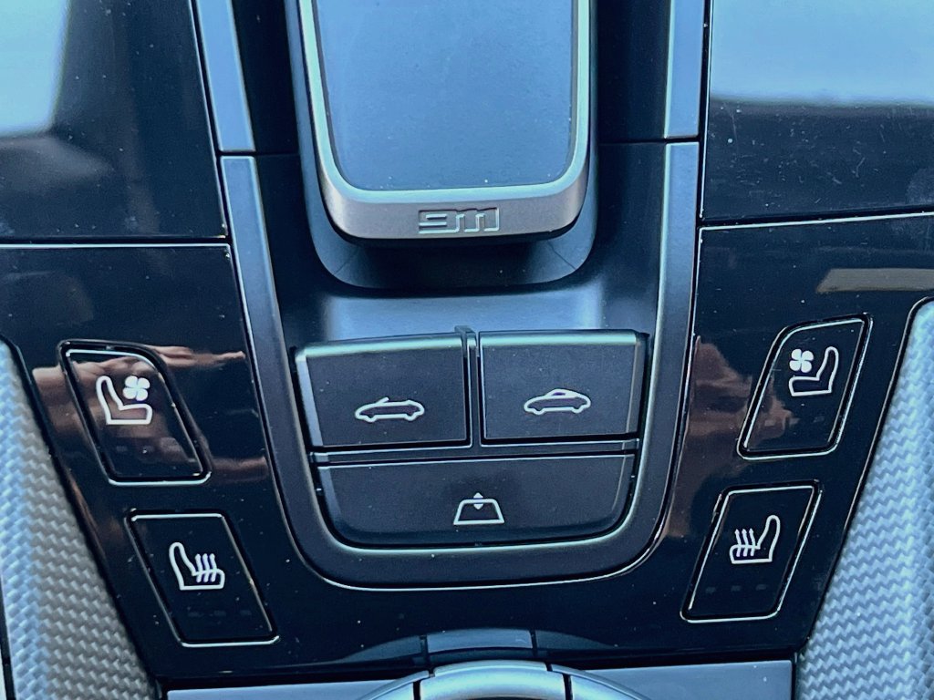 Certified 2021 Porsche 911 Turbo S AWD/4WD image 22