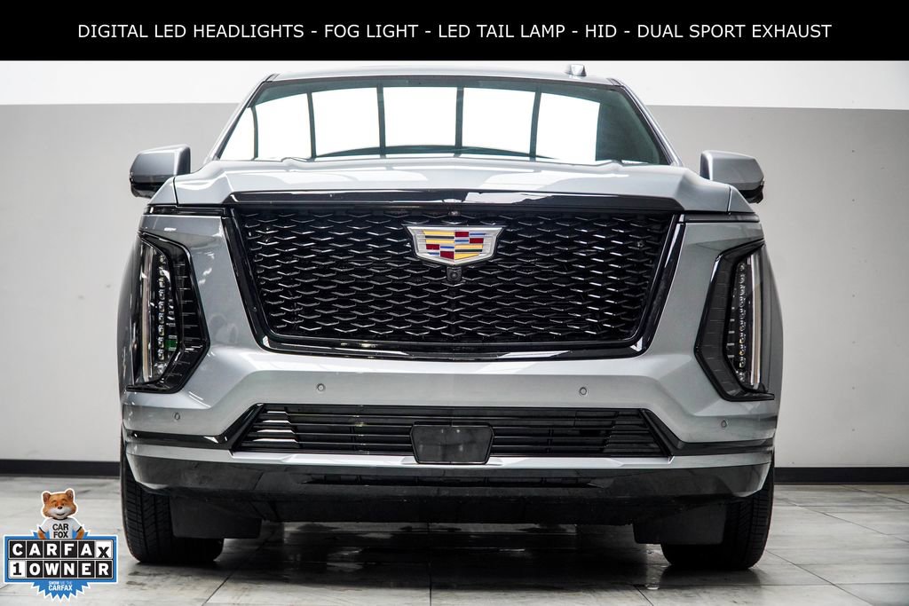 Used 2025 Cadillac Escalade Sport w/ Touring Package AWD/4WD image 4