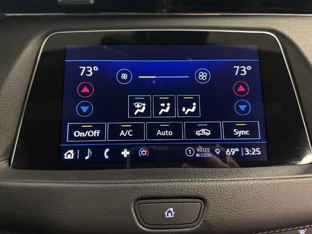 Used 2023 Cadillac XT4 Premium Luxury image 13