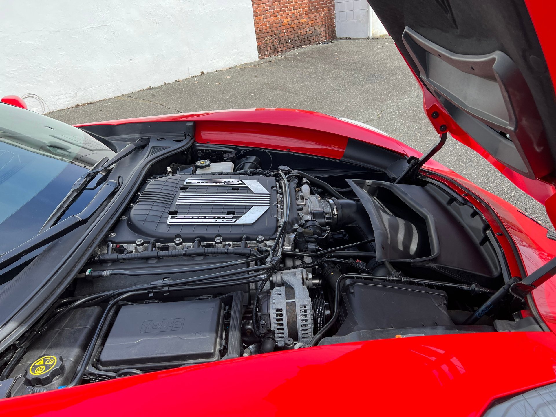 Used 2015 Chevrolet Corvette Z06 w/ 3LZ Preferred Equipment Group RWD image 30