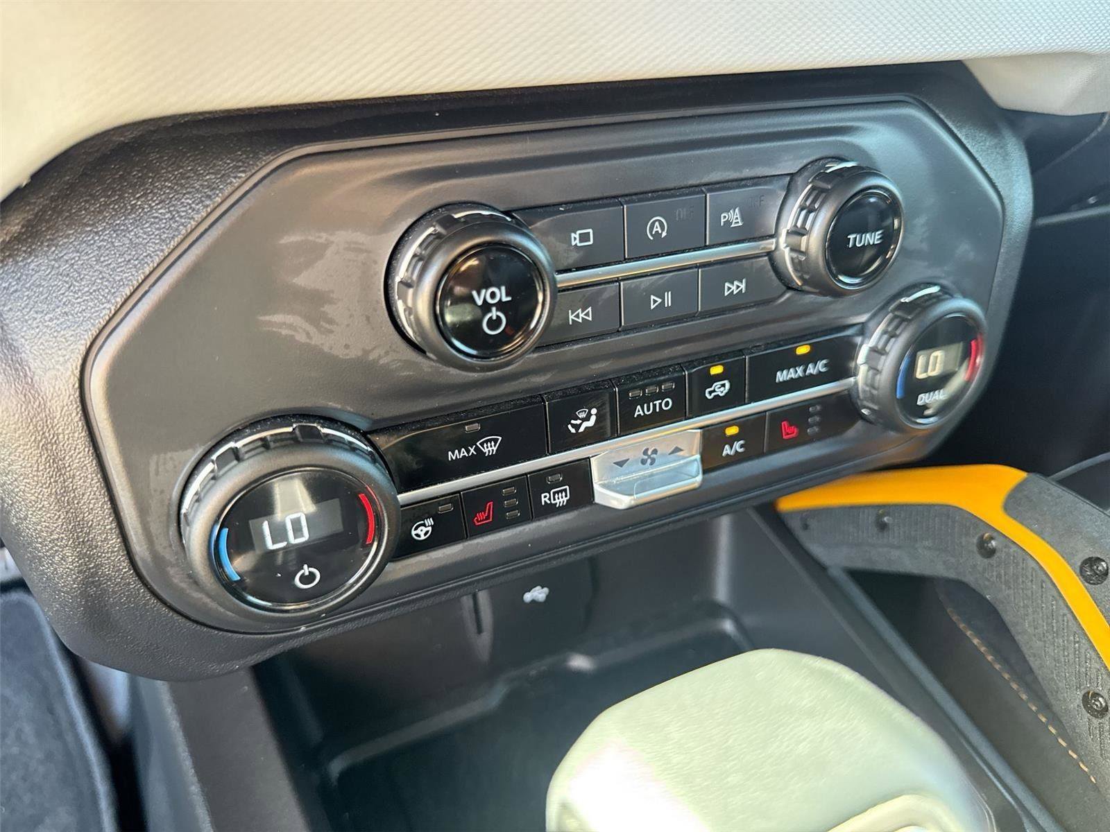 Certified 2023 Ford Bronco Badlands image 17