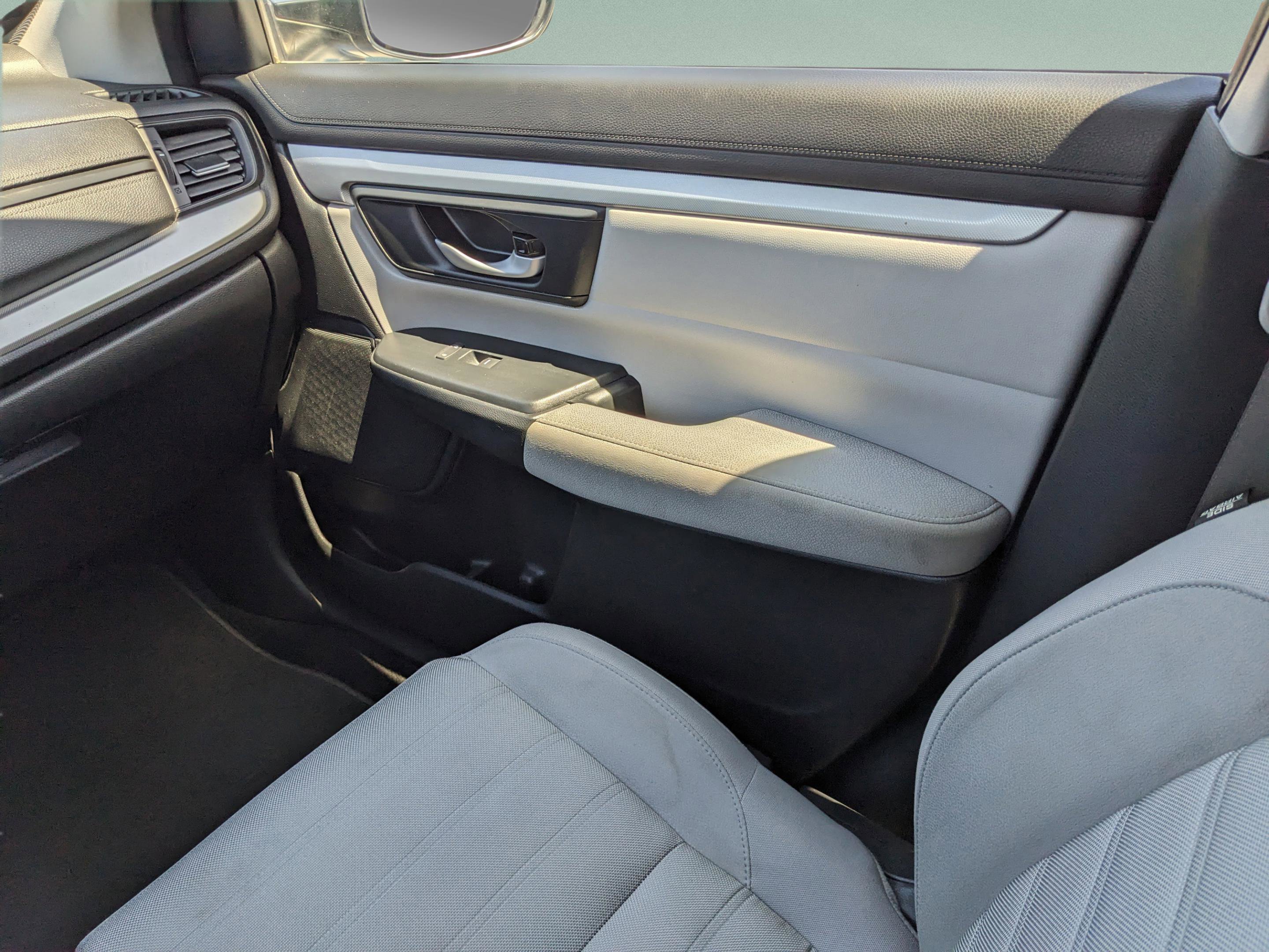 Used 2017 Honda CR-V LX image 16