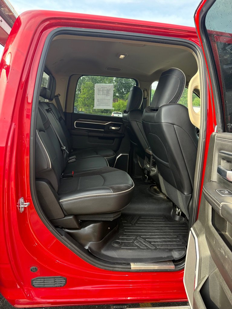 Used 2020 RAM 5500 Laramie AWD/4WD image 15