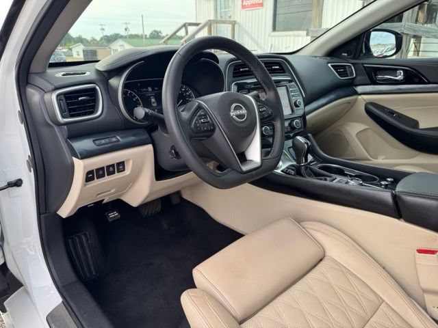 Used 2023 Nissan Maxima Platinum w/ Sport Mat Group FWD image 23