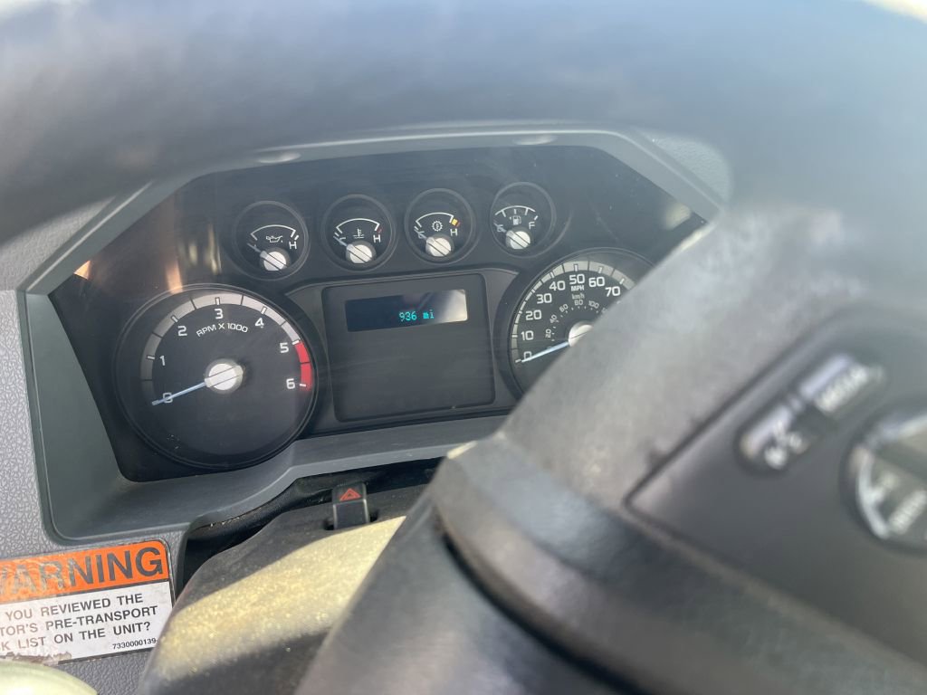 Used 2015 Ford F550 2WD Regular Cab Super Duty image 8