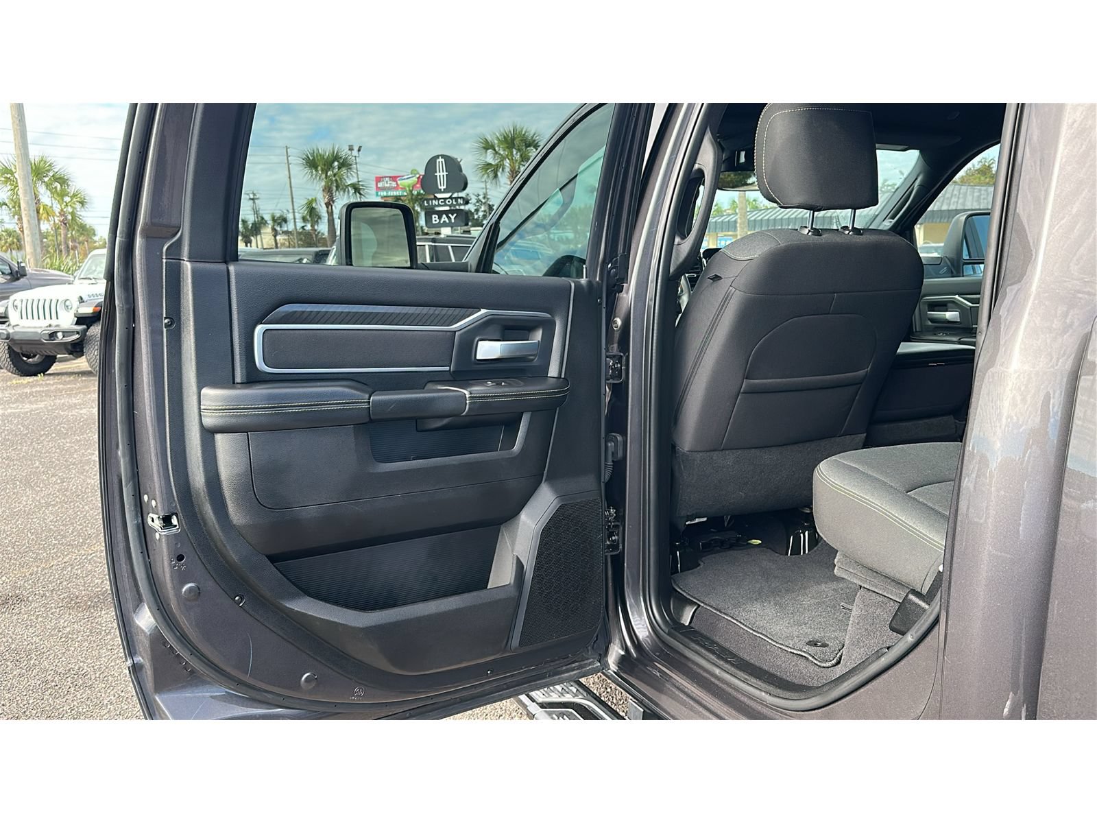 Used 2026 RAM 2500 Big Horn AWD/4WD image 14