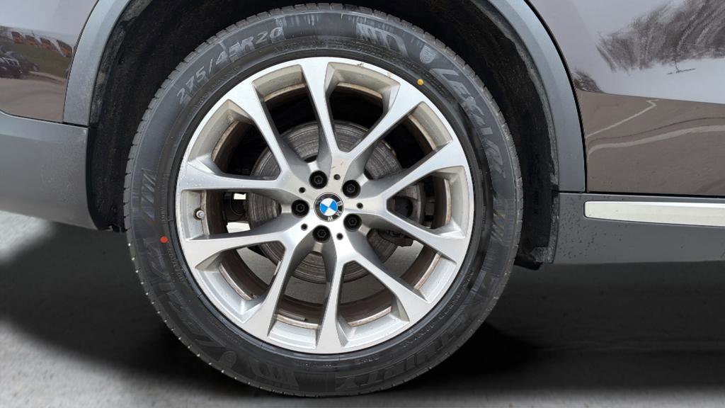 Used 2021 BMW X5 xDrive40i w/ Premium Package image 31