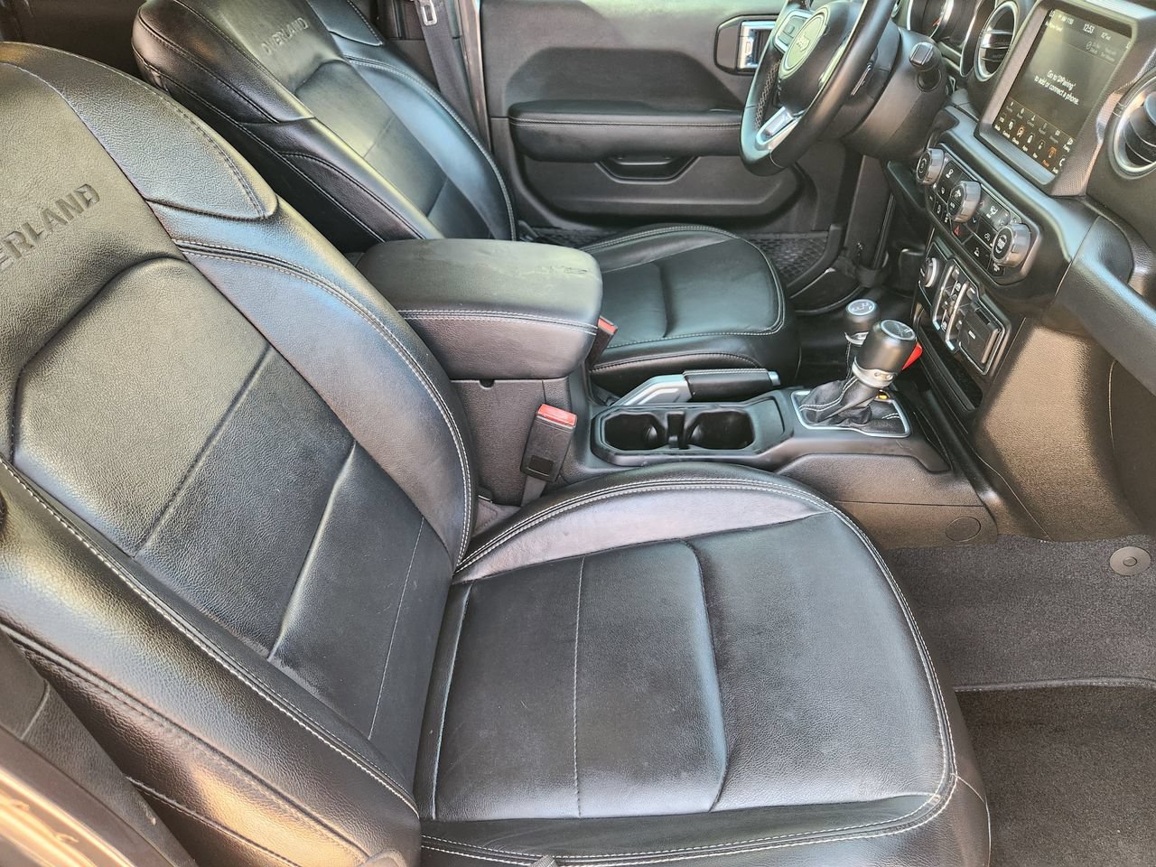 Used 2022 Jeep Gladiator Overland AWD/4WD image 11