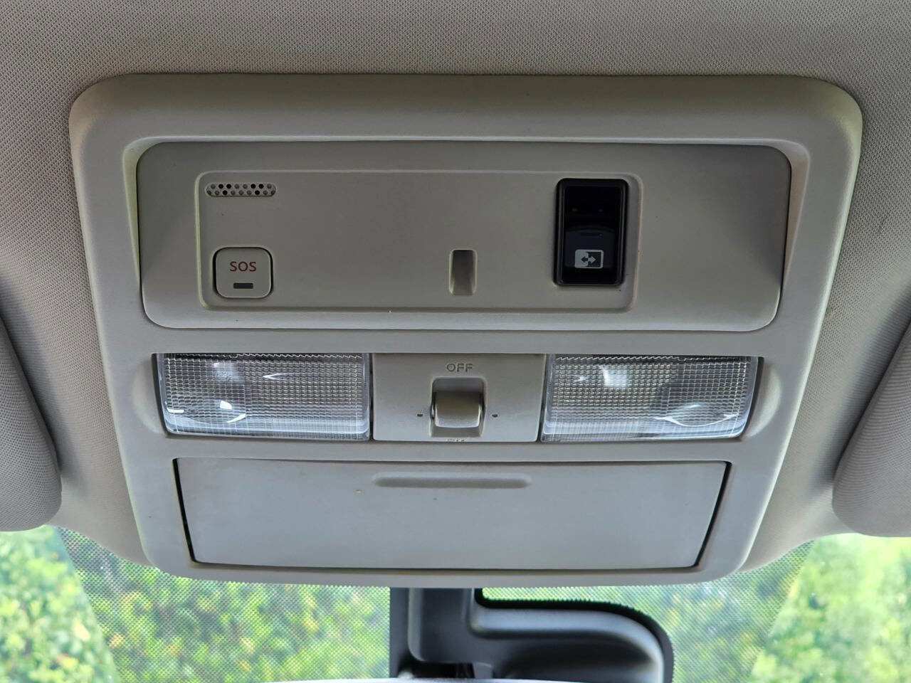 Used 2017 Nissan Titan PRO-4X w/ Pro-4x Convenience Package image 30