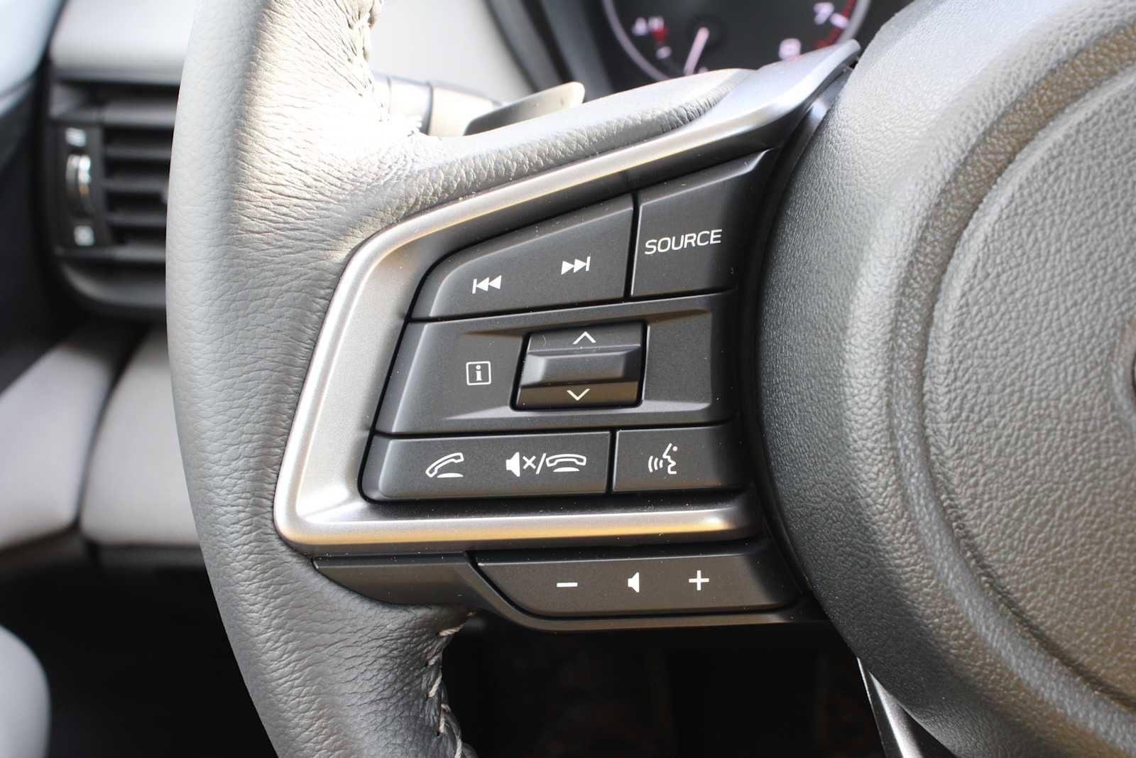 Used 2025 Subaru Legacy Premium w/ Popular Package #1 AWD/4WD image 28