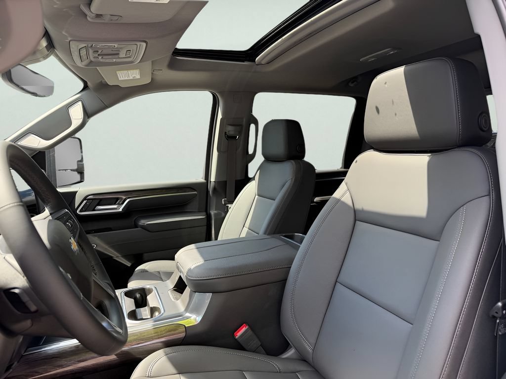 New 2026 Chevrolet Silverado 2500 LTZ w/ LTZ Premium Package AWD/4WD image 23