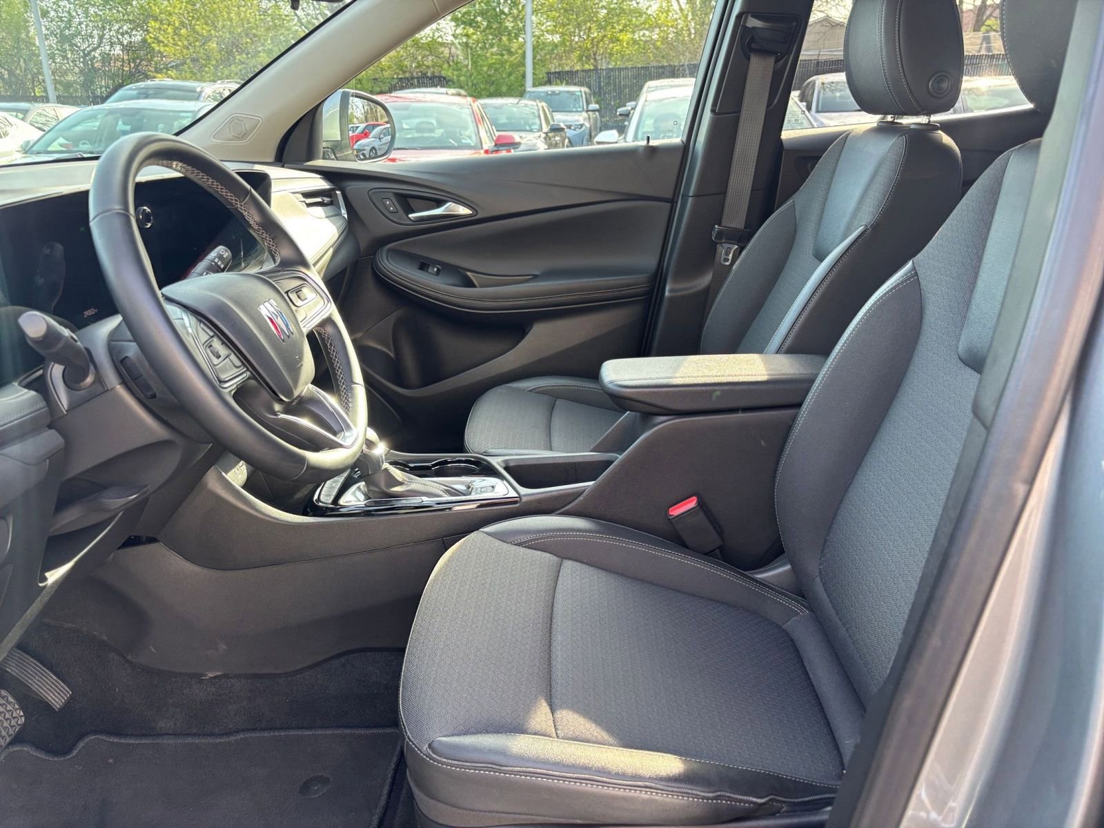 Used 2025 Buick Encore GX Preferred FWD image 24