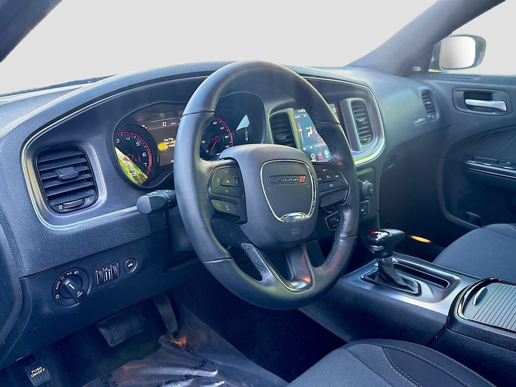 Used 2017 Dodge Charger SXT w/ Driver Confidence Group AWD/4WD image 9