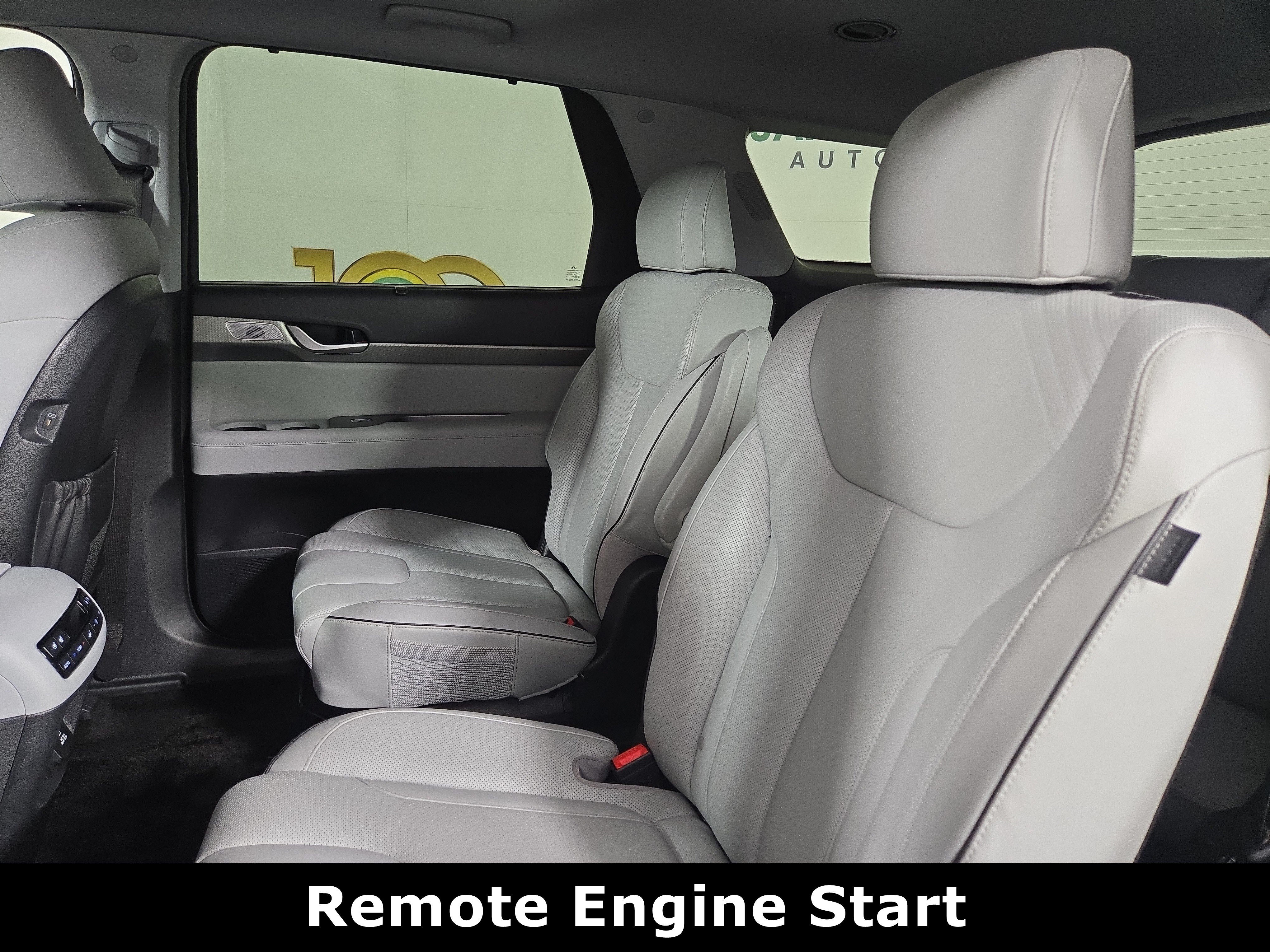 Used 2024 Hyundai Palisade SEL w/ Premium Package AWD/4WD image 12