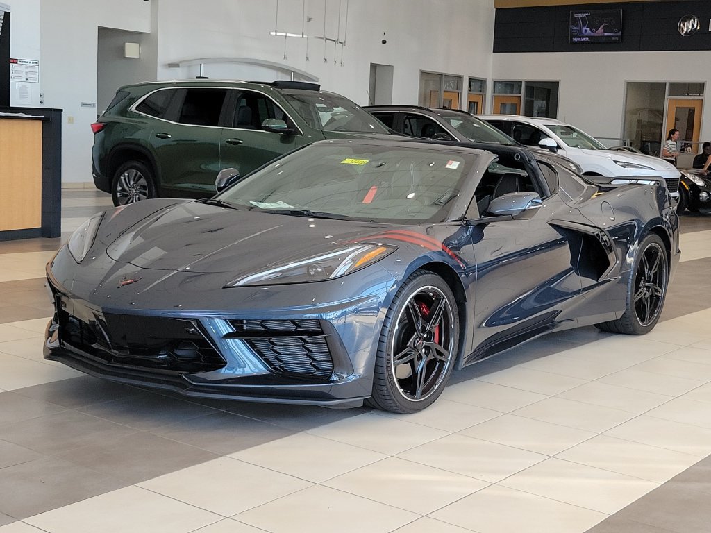 Used 2020 Chevrolet Corvette Stingray Preferred Cpe w/ 2LT Preferred Equipment Group RWD image 2