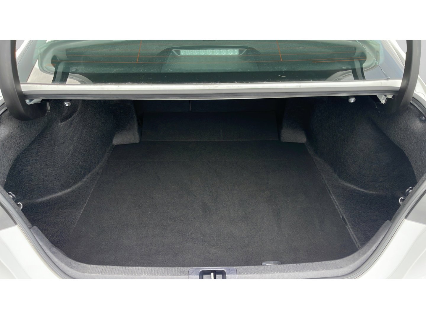 Used 2024 Toyota Camry LE image 25
