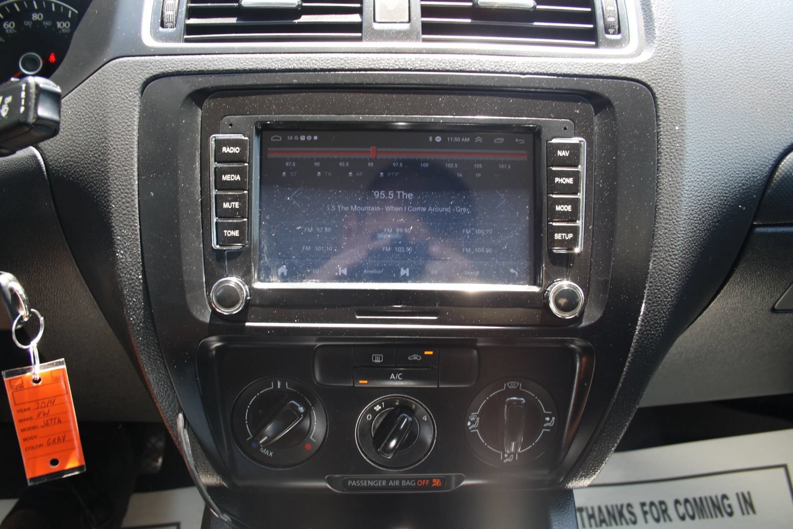 Used 2014 Volkswagen Jetta SE FWD image 24