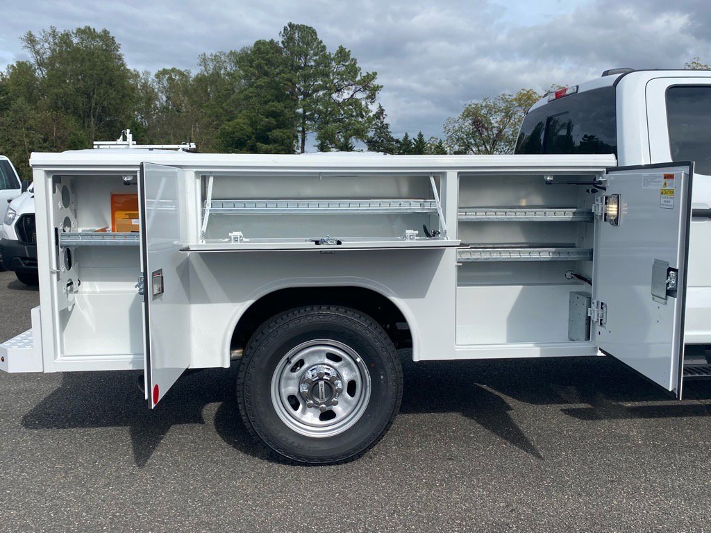 New 2026 Ford F350 XL w/ XL Chrome Package image 5