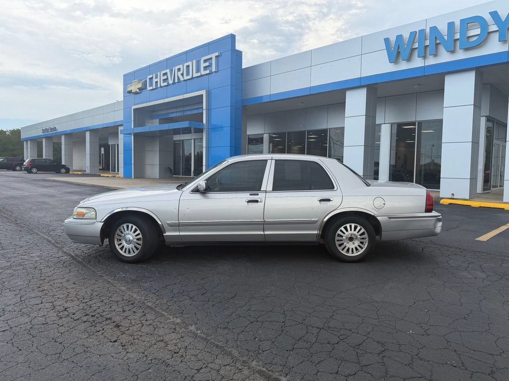Used 2006 Mercury Grand Marquis LS RWD image 2