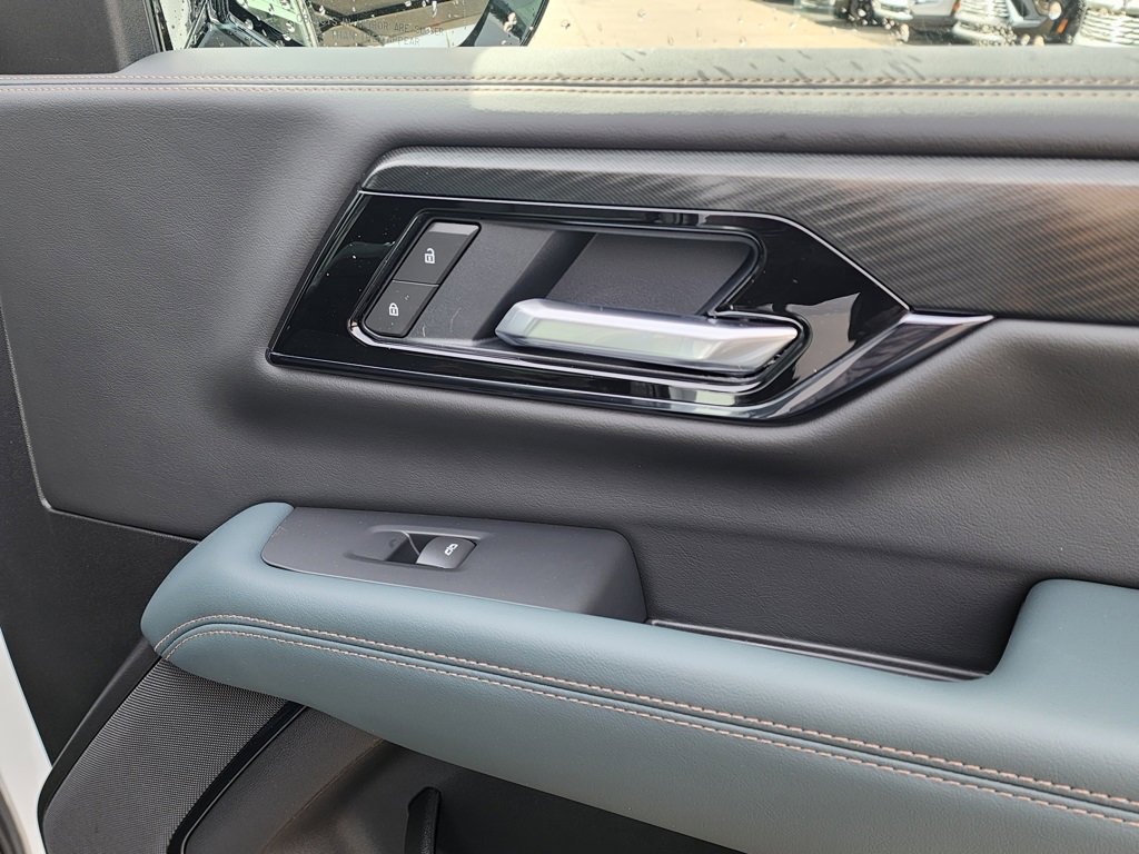 New 2026 GMC Yukon AT4 image 41