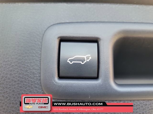 Used 2024 Toyota Highlander LE AWD/4WD image 9