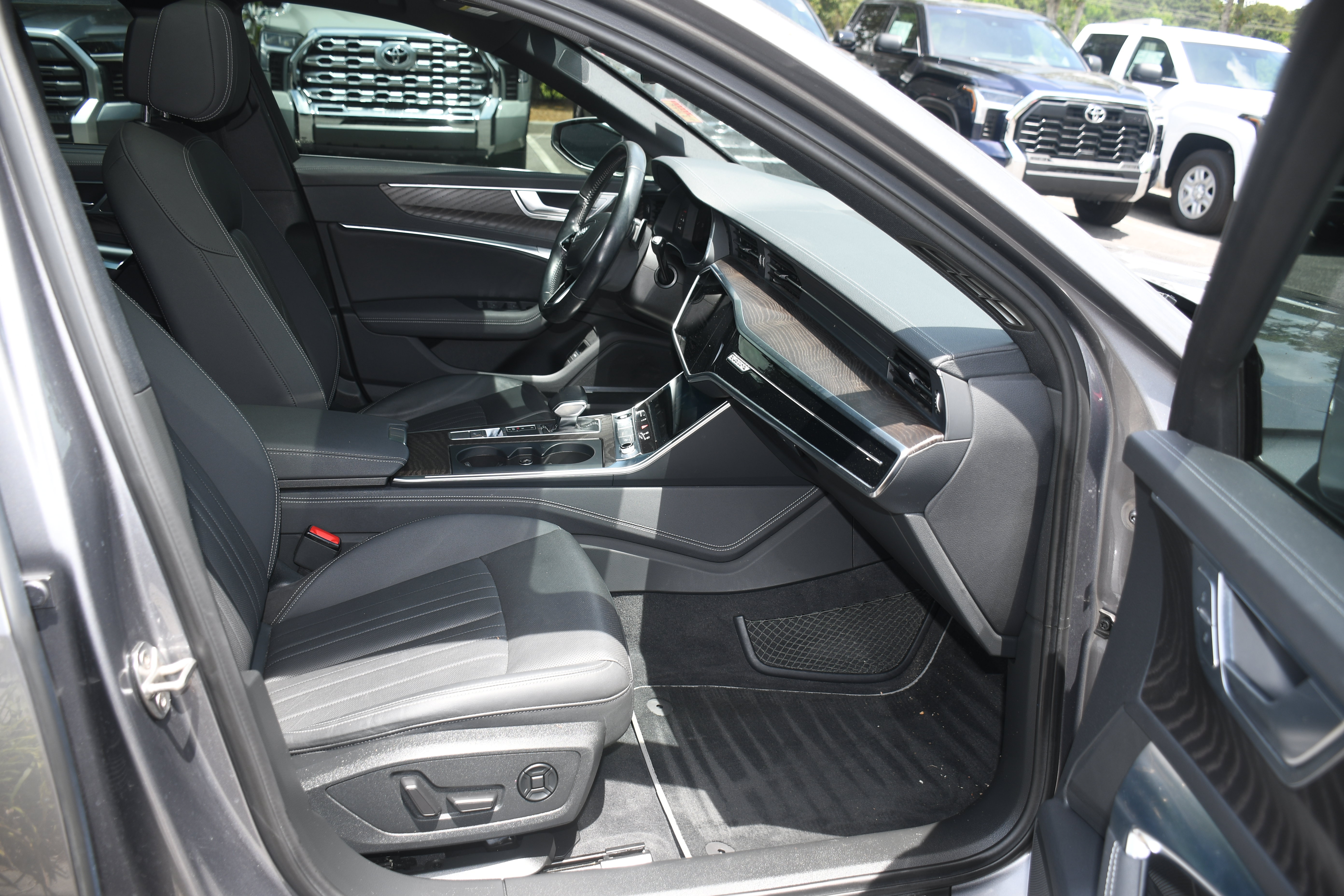 Used 2021 Audi A6 3.0T allroad Premium Plus w/ Executive Package AWD/4WD image 23