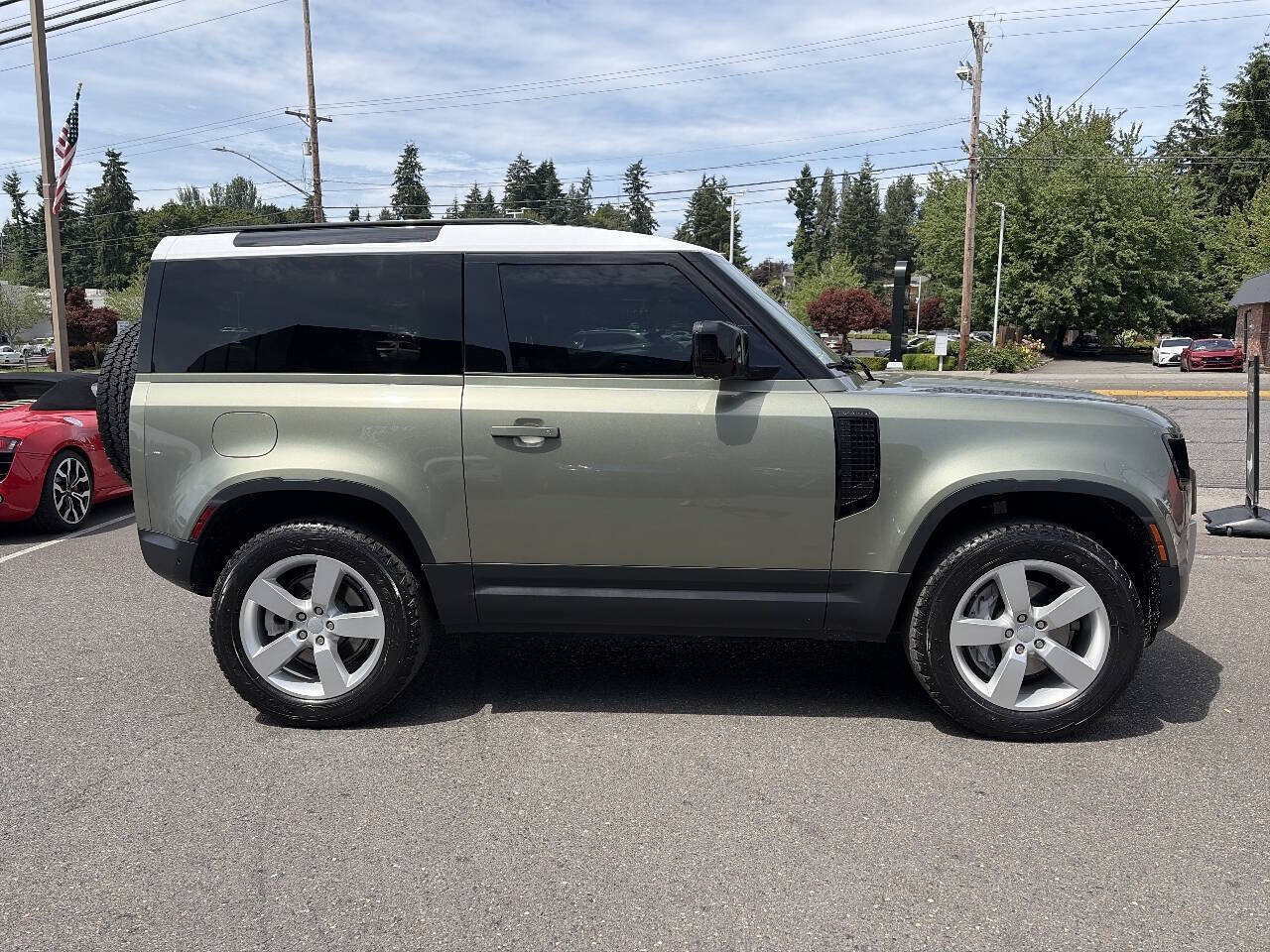 Used 2021 Land Rover Defender 90 First Edition AWD/4WD image 12