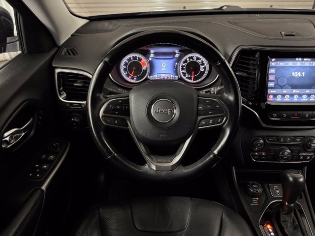 Used 2021 Jeep Cherokee Limited AWD/4WD image 16
