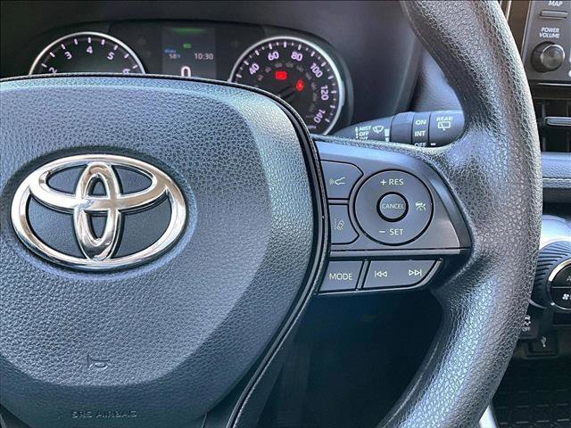 Used 2022 Toyota RAV4 XLE image 21