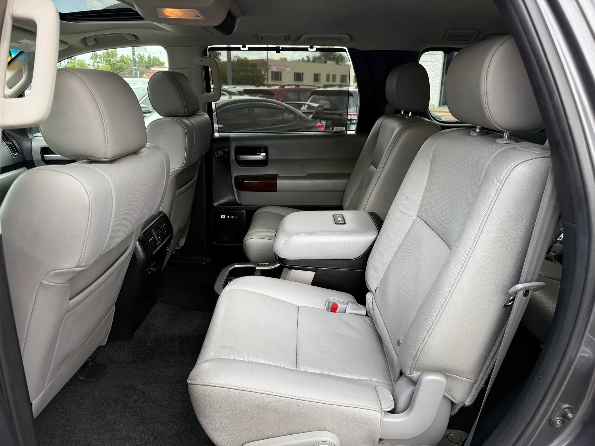 Used 2017 Toyota Sequoia Platinum AWD/4WD image 16