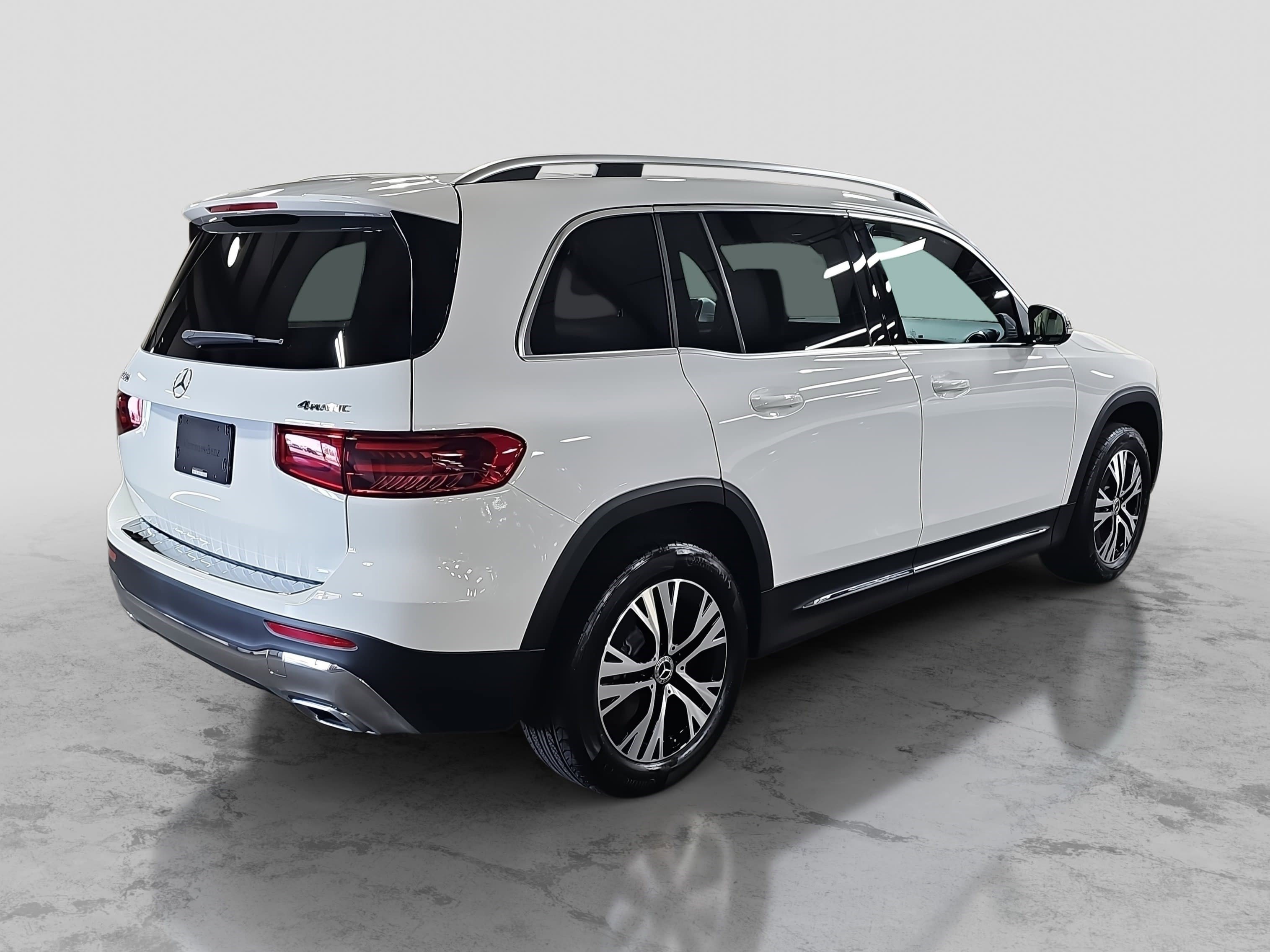 Certified 2026 Mercedes-Benz GLB 250 4MATIC image 6